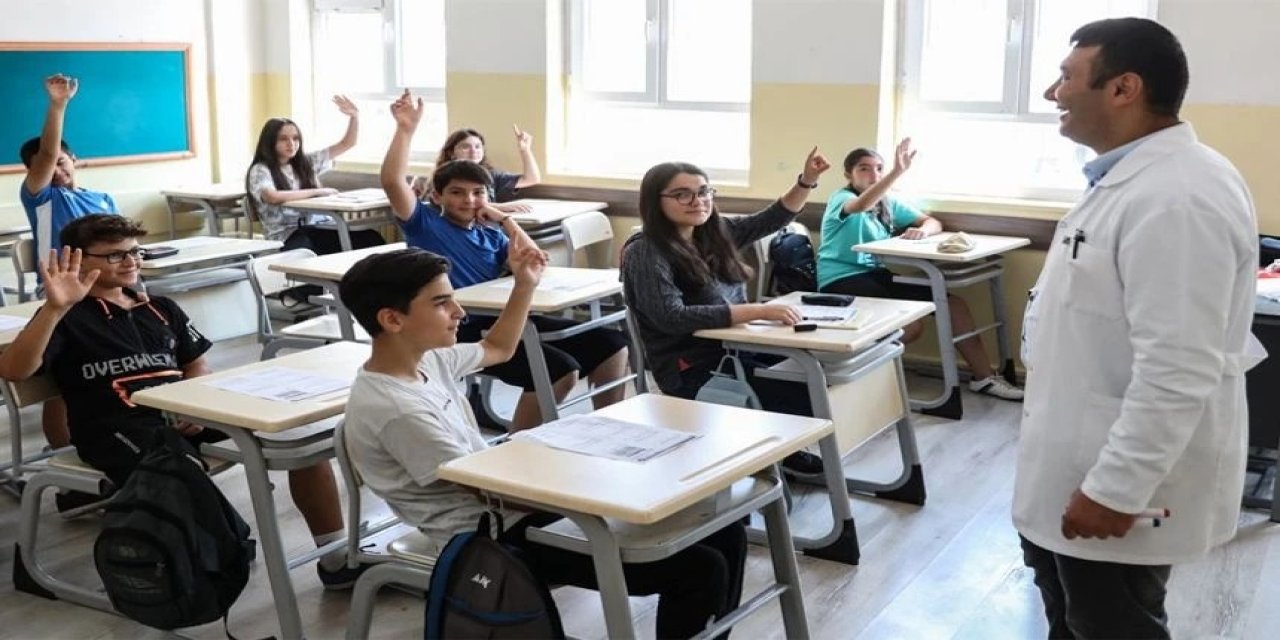 Öğretmenlerin atama takvimi belli oldu