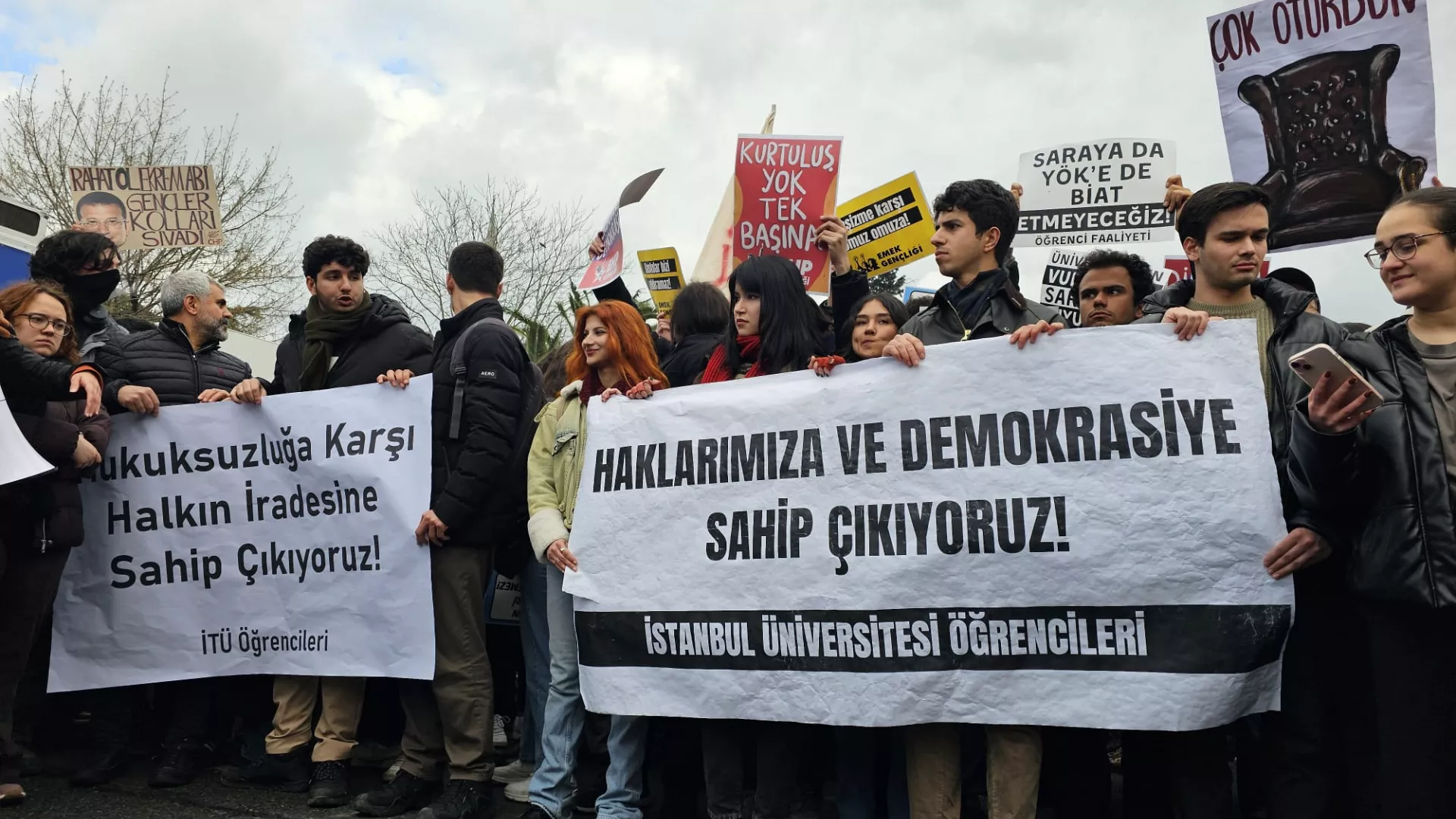 Protestolar sonrası sabah baskını: 'Çok sayıda kişi gözaltına alındı'