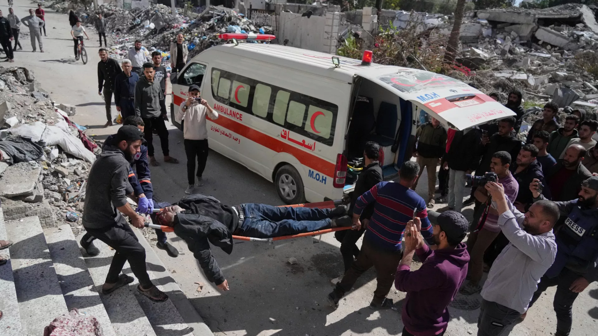 İsrail, Gazze'yi ikiye ayıran Netzarim Koridoru'na kara harekatı başlattı