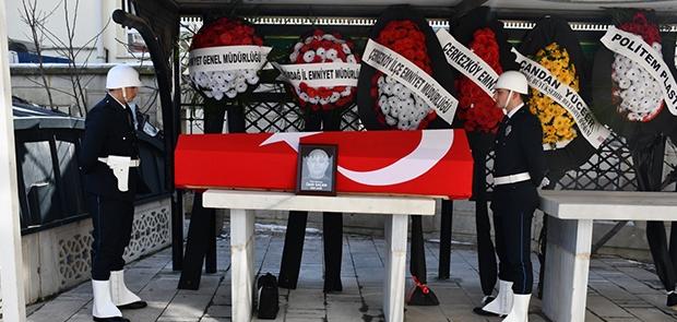 POLİS MEMURU ÜMİT SAÇAN SON YOLCULUĞUNA UĞURLANDI