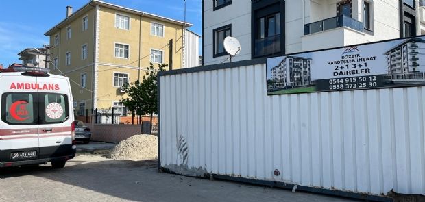 ÇORLU’DA İŞ KAZASI: 65 YAŞINDAKİ İŞÇİ YÜKSEKTEN DÜŞTÜ