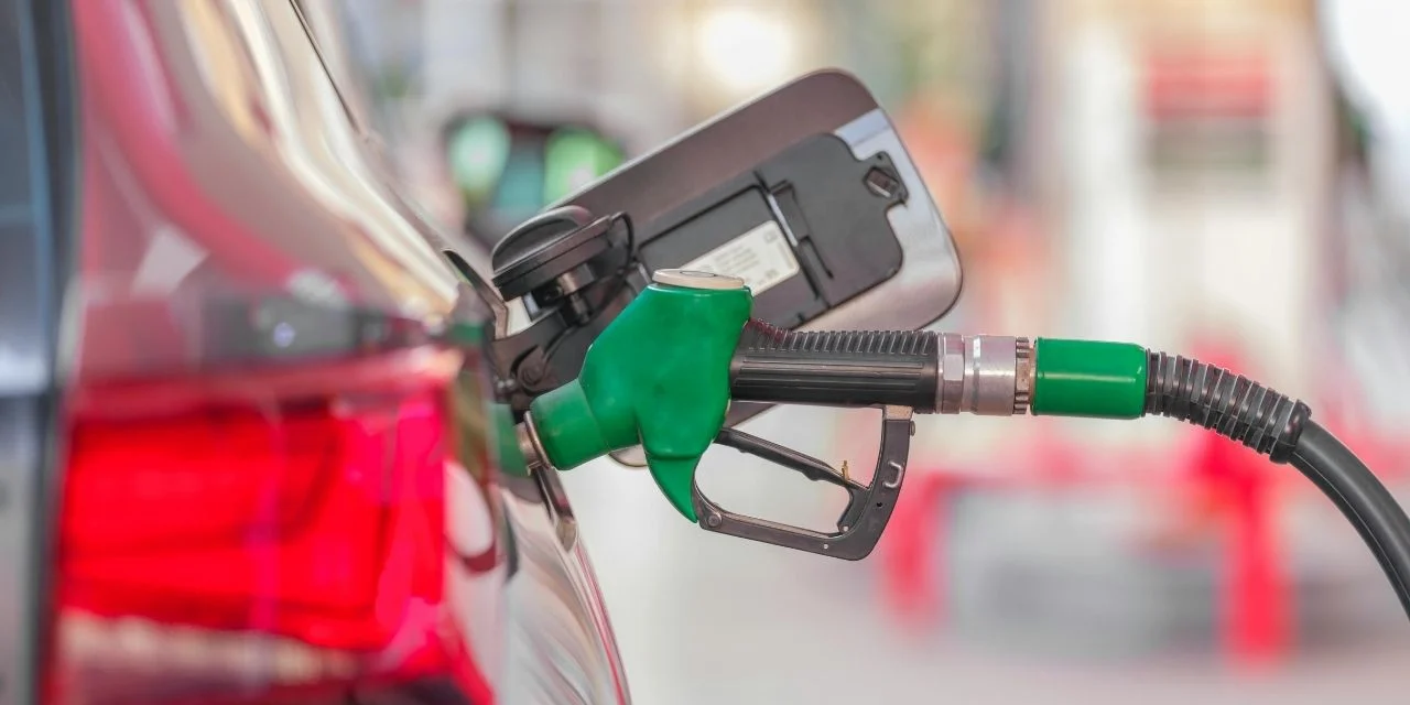 Benzine zam geldi!