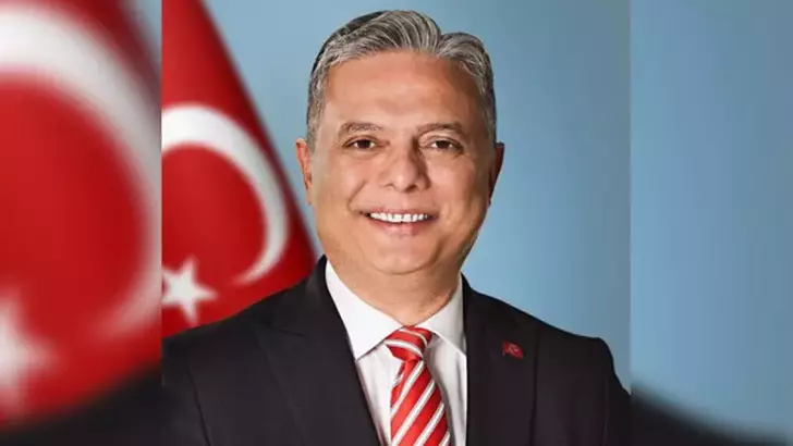 Muratpaşa Belediye Başkanı Uysal, CHP Genel Başkan adaylığını duyurdu