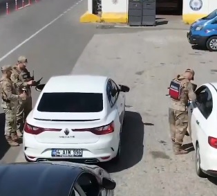 JANDARMA TRAFİK  KURALLARINI  SIKILAŞTIRDI