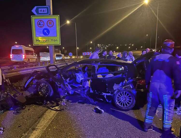 Bursa otobanında feci kaza: 20 yaşındaki gence son veda