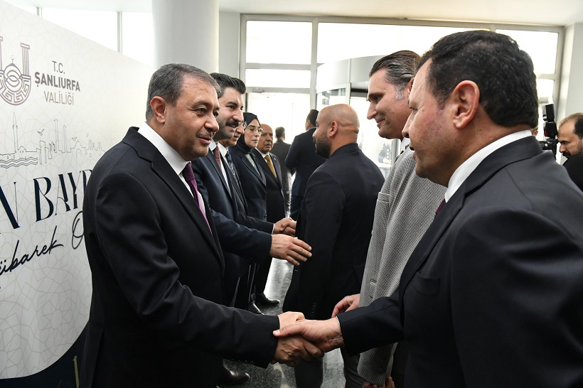 VALİ ŞILDAK, ŞANLIURFALILARIN BAYRAMINI KUTLADI