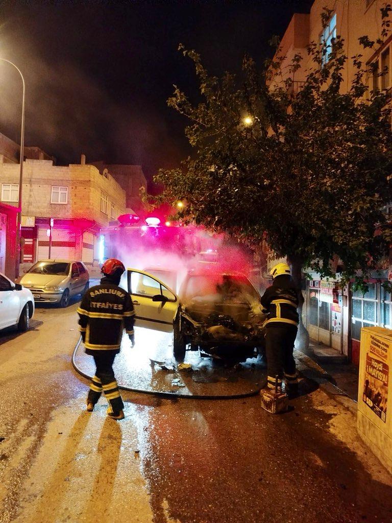 Eyyübiye’de Park Halindeki 9 Araç Yandı