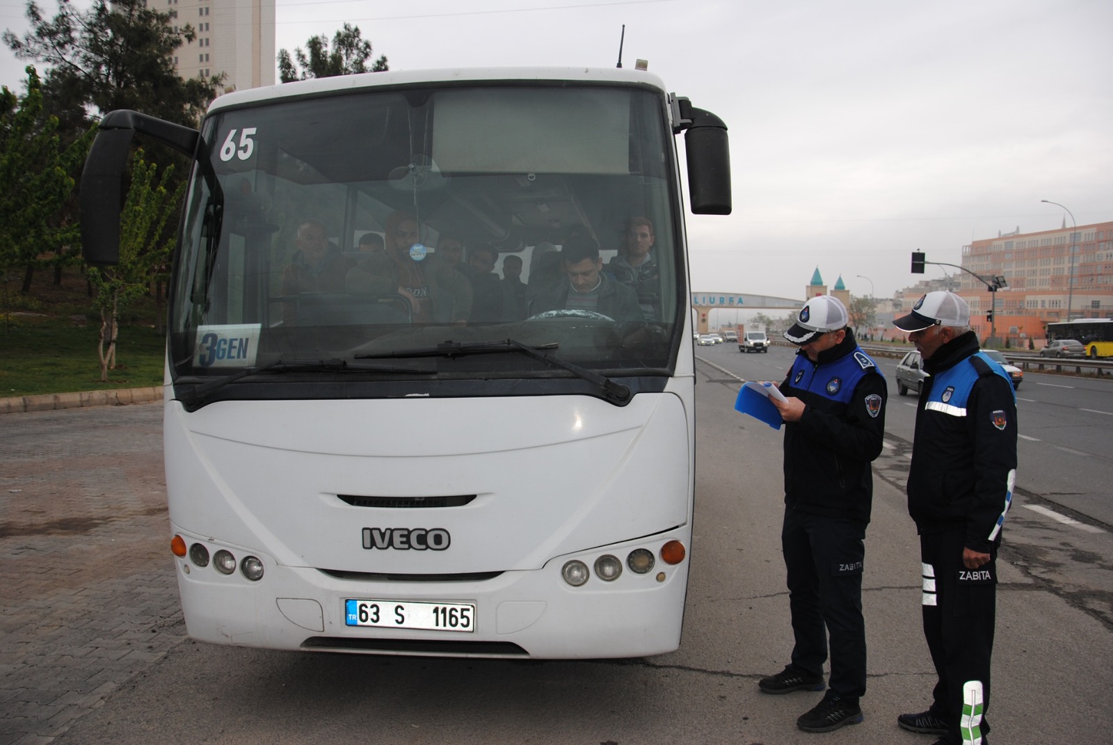 ŞANLIURFA’DA PERSONEL SERVİS ARAÇLARINA SIKI DENETİM