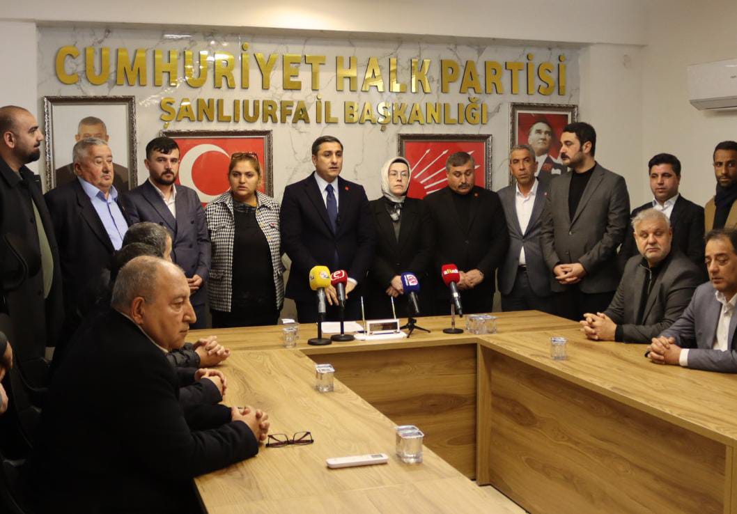 CHP ASILSIZ İFTİRARARA BOYUN EĞMİYECEGİNİ AÇIKLADI