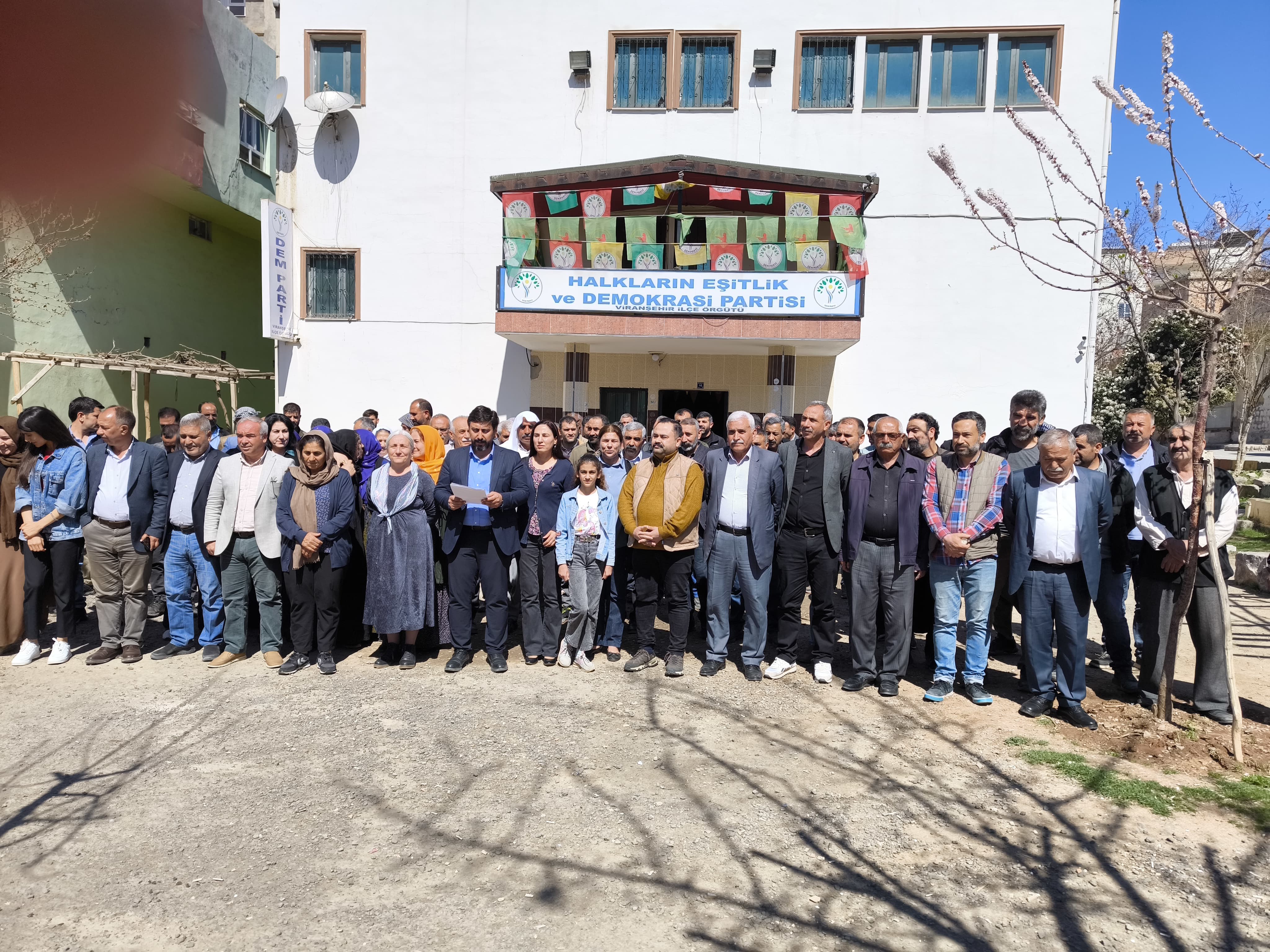 Bugün, insanlık tarihinin en acımasız saldırılarından biri olan Halepçe Katliamı'nın 37. yıl dönümü