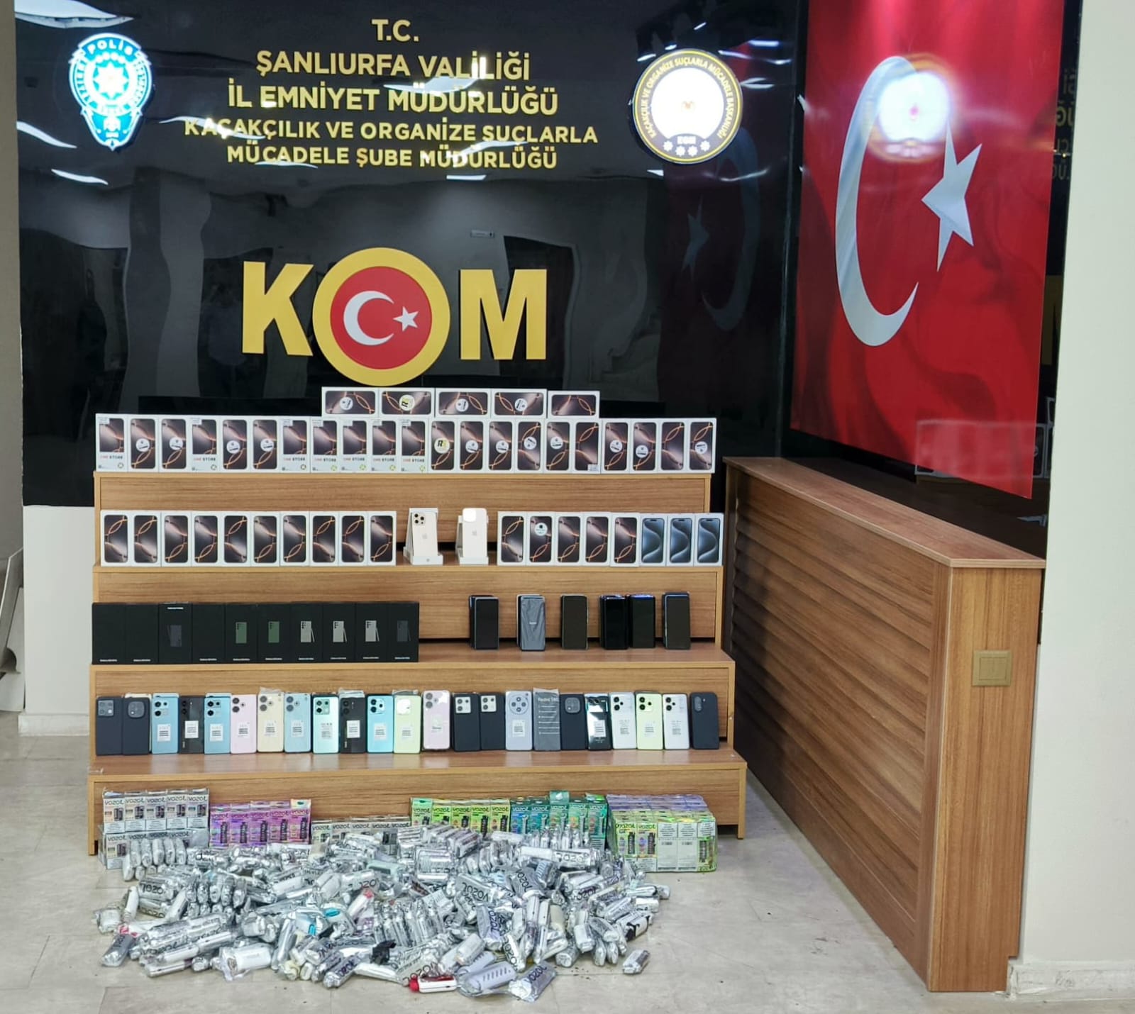 Şanlıurfa'da 139 adet gümrük kaçağı cep telefonu yakalandı