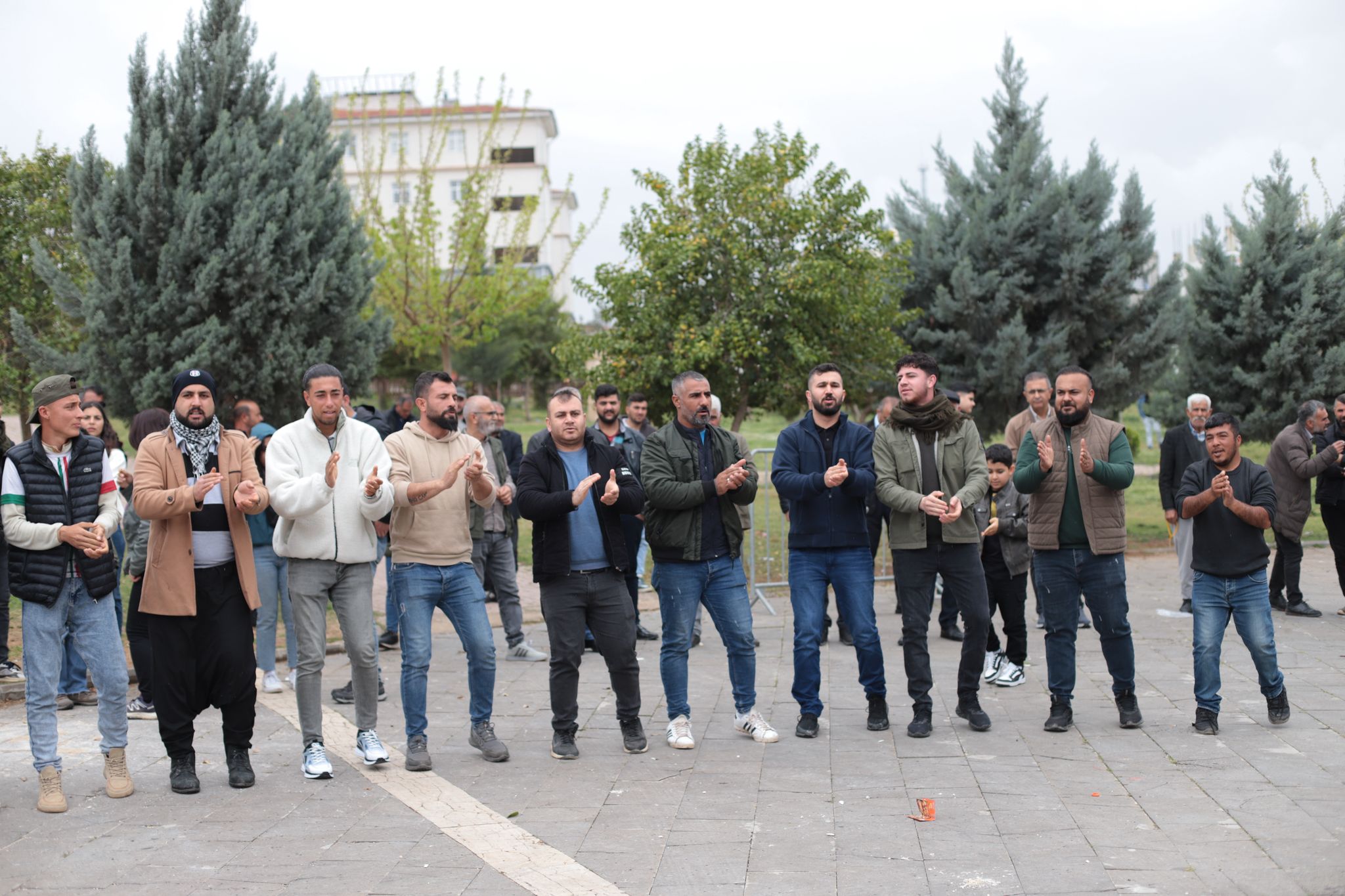 ÖCALANIN  76. YAŞ GÜNÜ KUTLAMASI NEDENİYE HALFETİDE ETKİNLİK DÜZENLENDİ