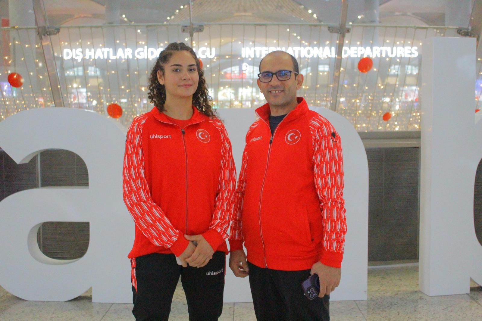 VAN'IN DÜNYA ŞAMPİYONU SPORCUSU IŞIL SİNEM, AVRUPA ŞAMPİYONASI YOLUNDA