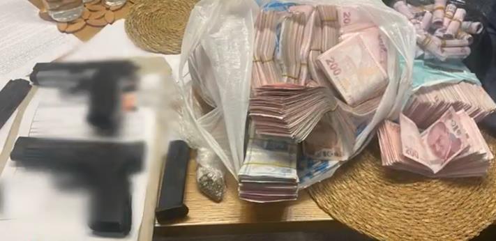 Ankara’da Cumhuriyet Tarihinin En Büyük Uyuşturucu Operasyonu: 525 Torbacı Gözaltında