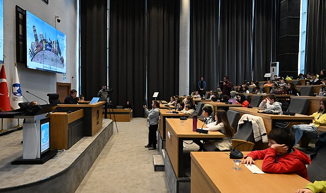 Çocuk Meclisi'nde ilk toplantı
