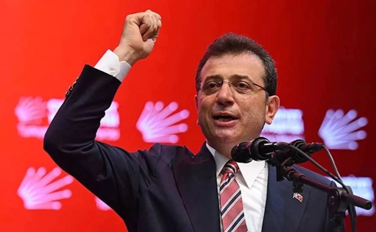 Ekrem İmamoğlu Cumhurbaşkanı adaylığına aday olduğunu duyurdu