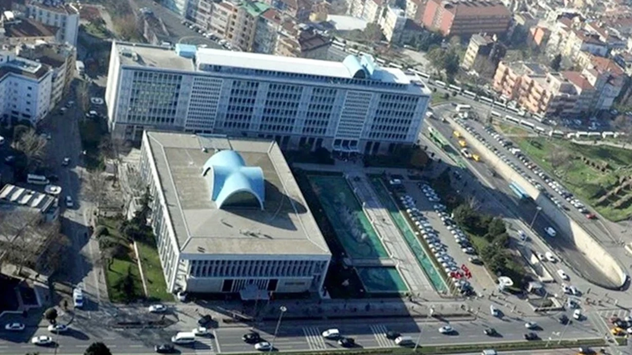 İBB soruşturmasında gözaltına alınan 51 şüphelinin ifade işlemleri başladı