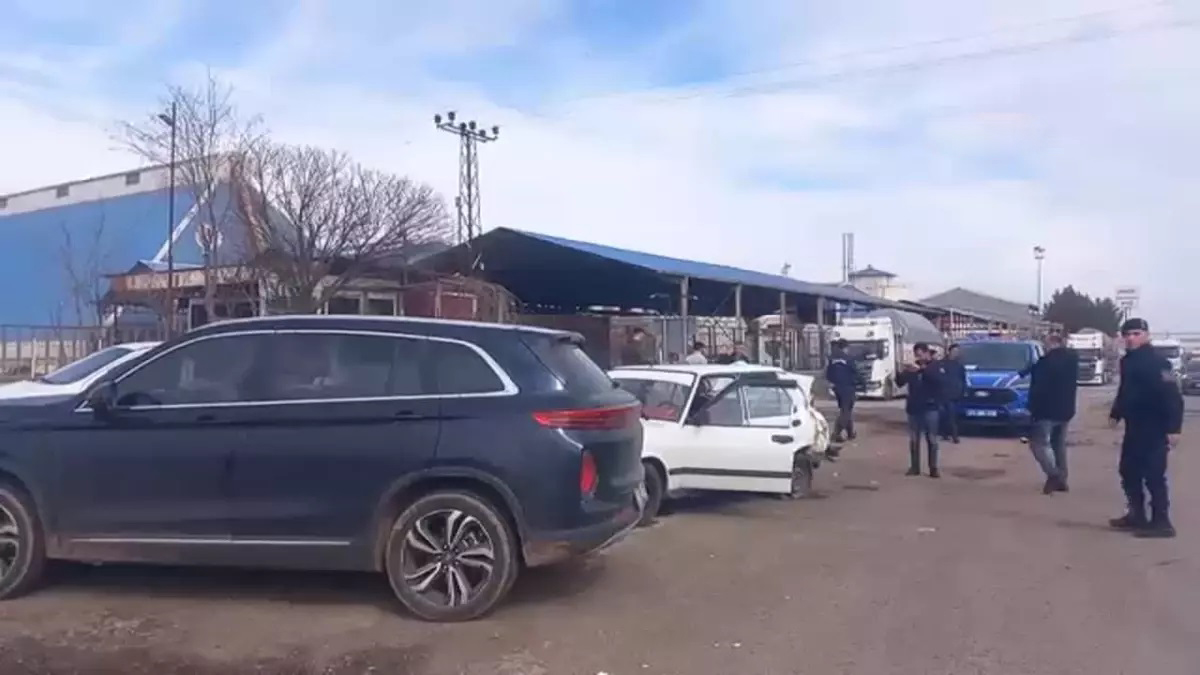 Diyarbakır'da Trafik Kazası: 4 Yaralı