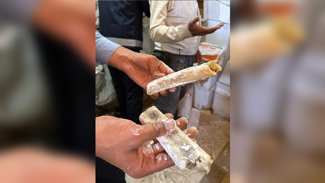 Şanlıurfa'da 2 ton küflenmiş lokum ele geçirildi