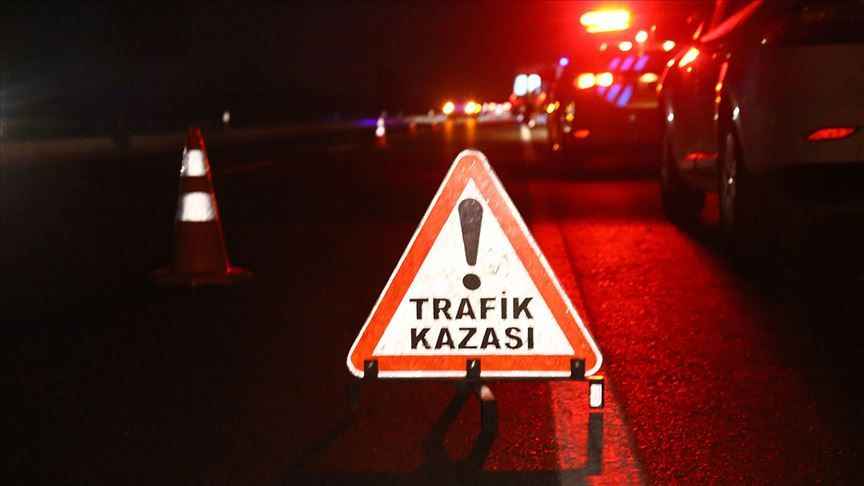 Yeşilyurt'ta Korkunç Kaza: Sürücü Öldü, Yolcu Yaralı!
