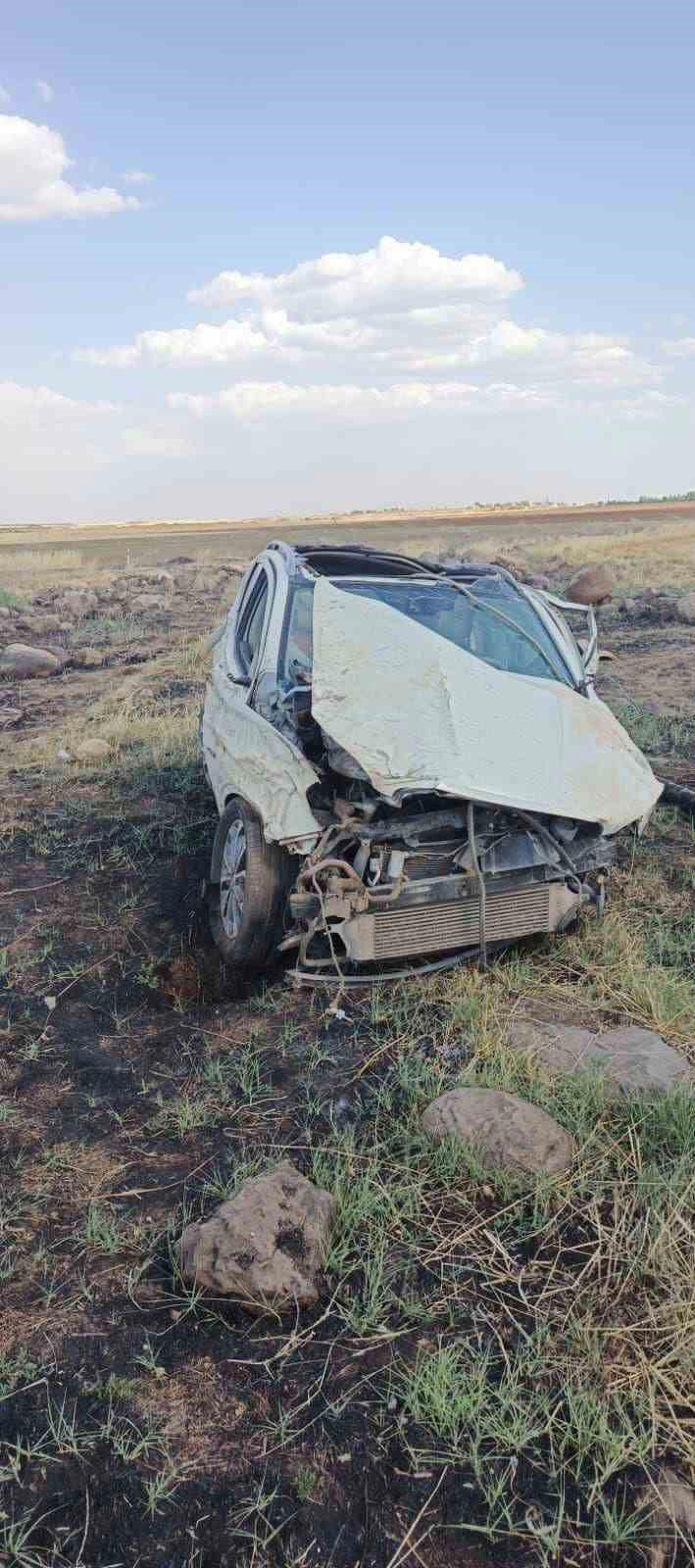 Siverek’te otomobil takla attı: Küçük Çocuk Hayatını Kaybetti