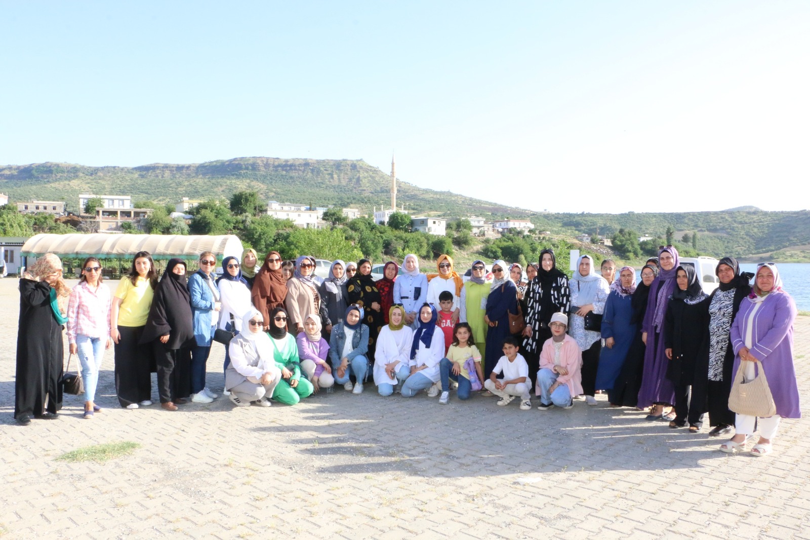  KADIN KURSİYERLER TAKORAN VADİSİ’NİN EŞSİZ GÜZELLİKLERİNİ KEŞFETTİ