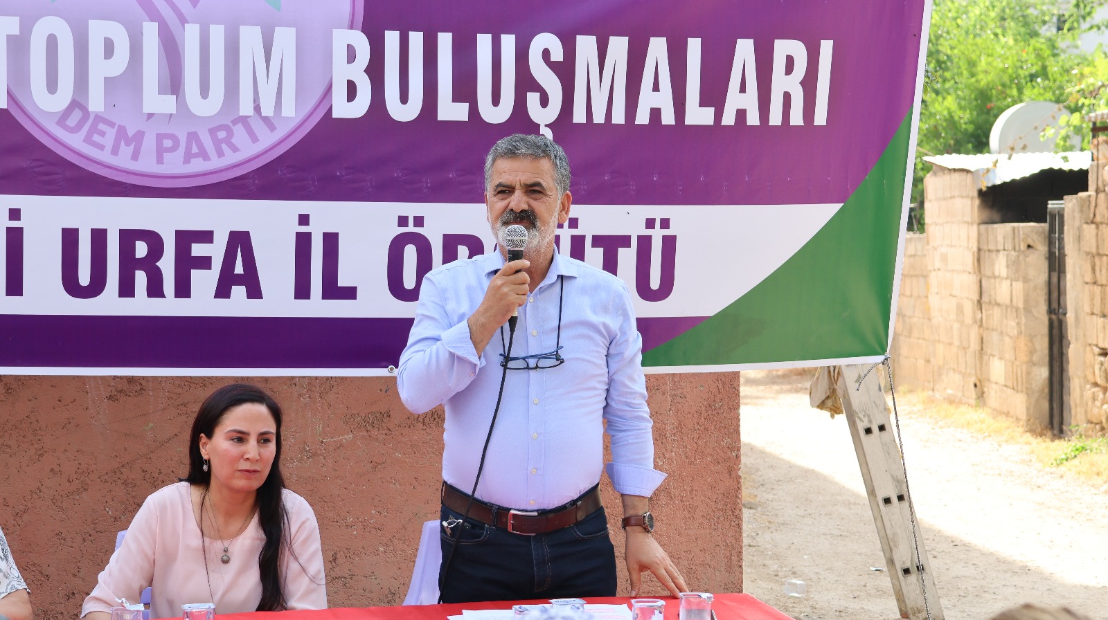DEM Parti'den Xelfetî'de Türkmenler ile Barış ve Demokratik Toplum buluşması 