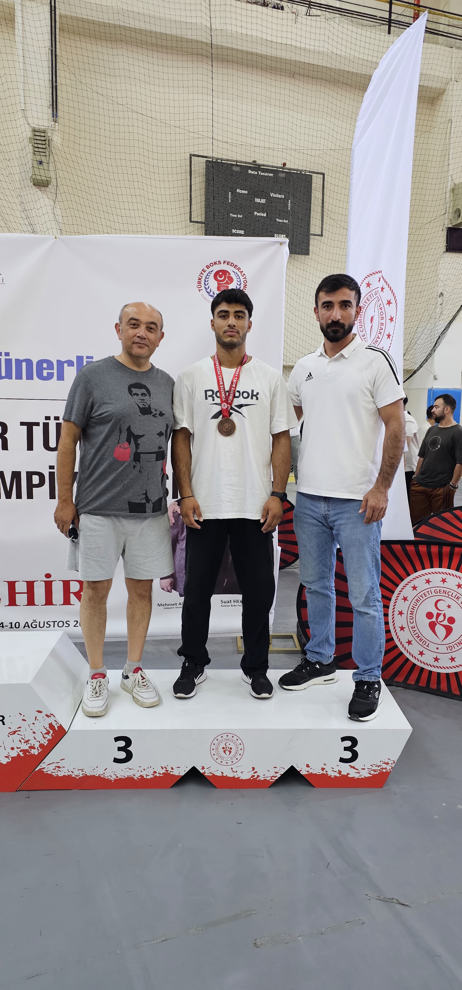 Urfalı boksör Türkiye üçüncüsü oldu