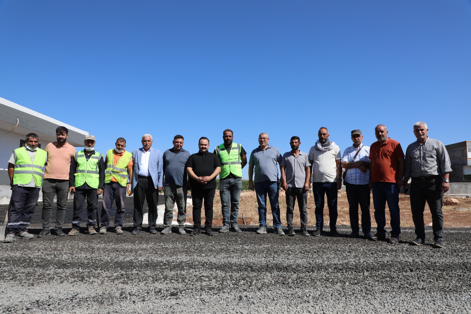 VİRANŞEHİR BELEDİYESİ’NDEN HÜRRİYET MAHALLESİ’NDE ASFALT HAMLESİ