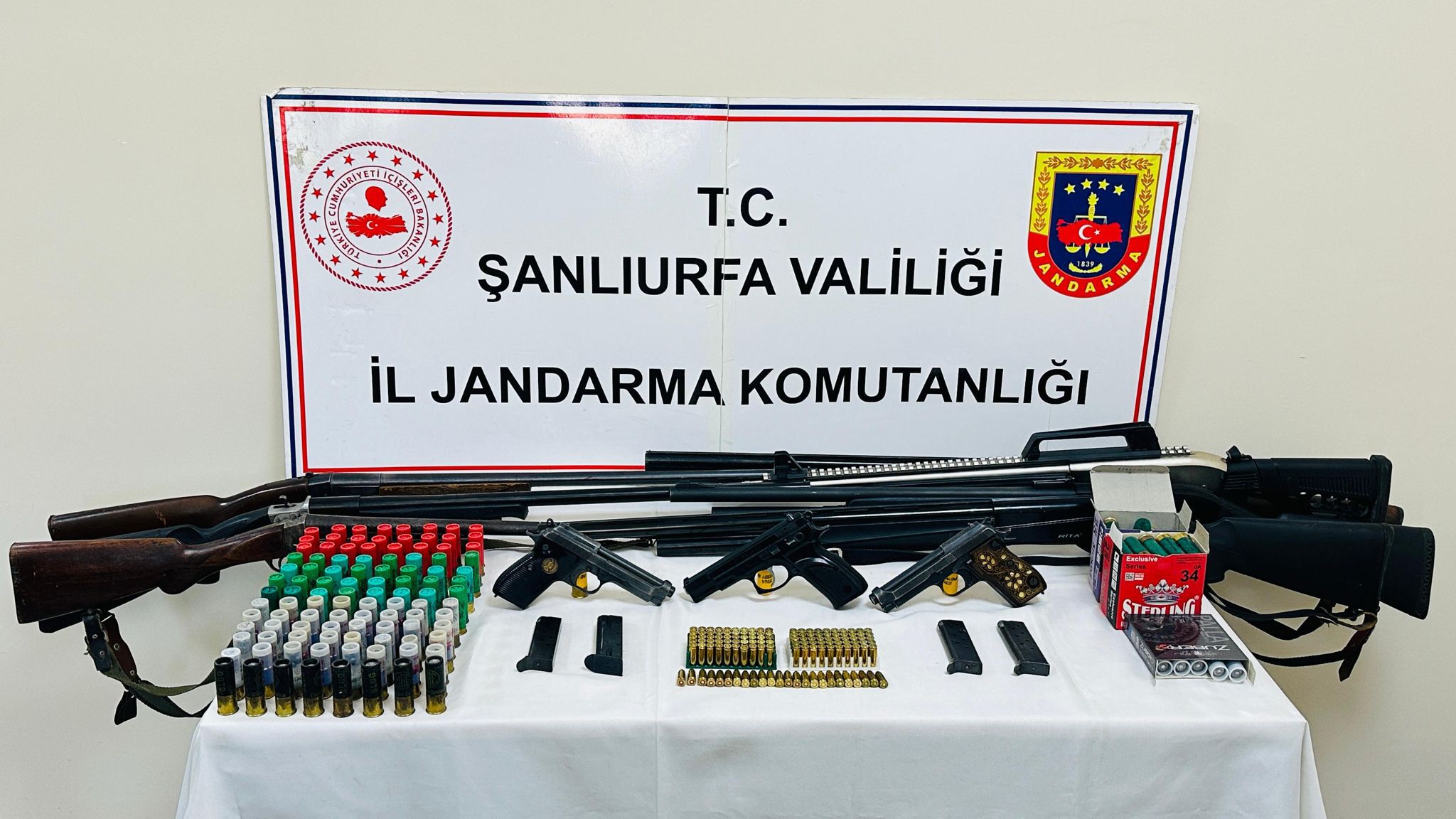 Şanlıurfa'da Silah ve Mühimmat Kaçakçılığına Geçit Yok!