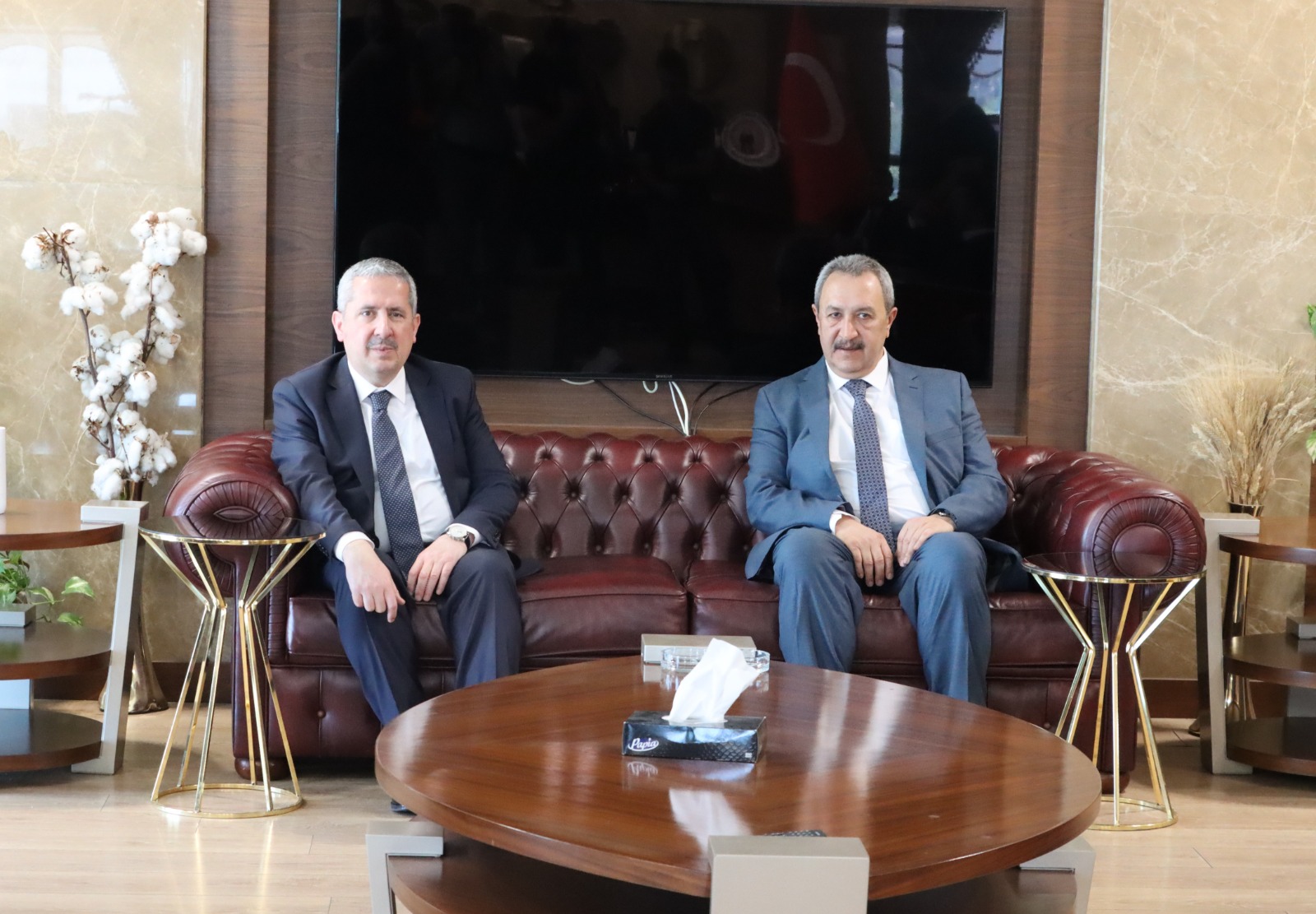 Ticaret Bakan Yardımcımız Sayın Mahmut Gürcan Baş sağılı için Urfaya  geldi