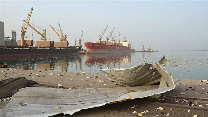 İsrail, Yemen’in Hudeyde Limanı’nı Vurdu: Gerilim Tırmanıyor